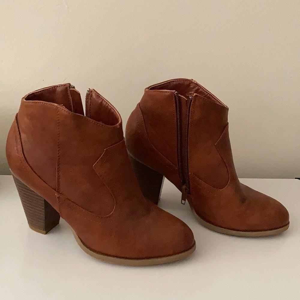 Brown boots🤎